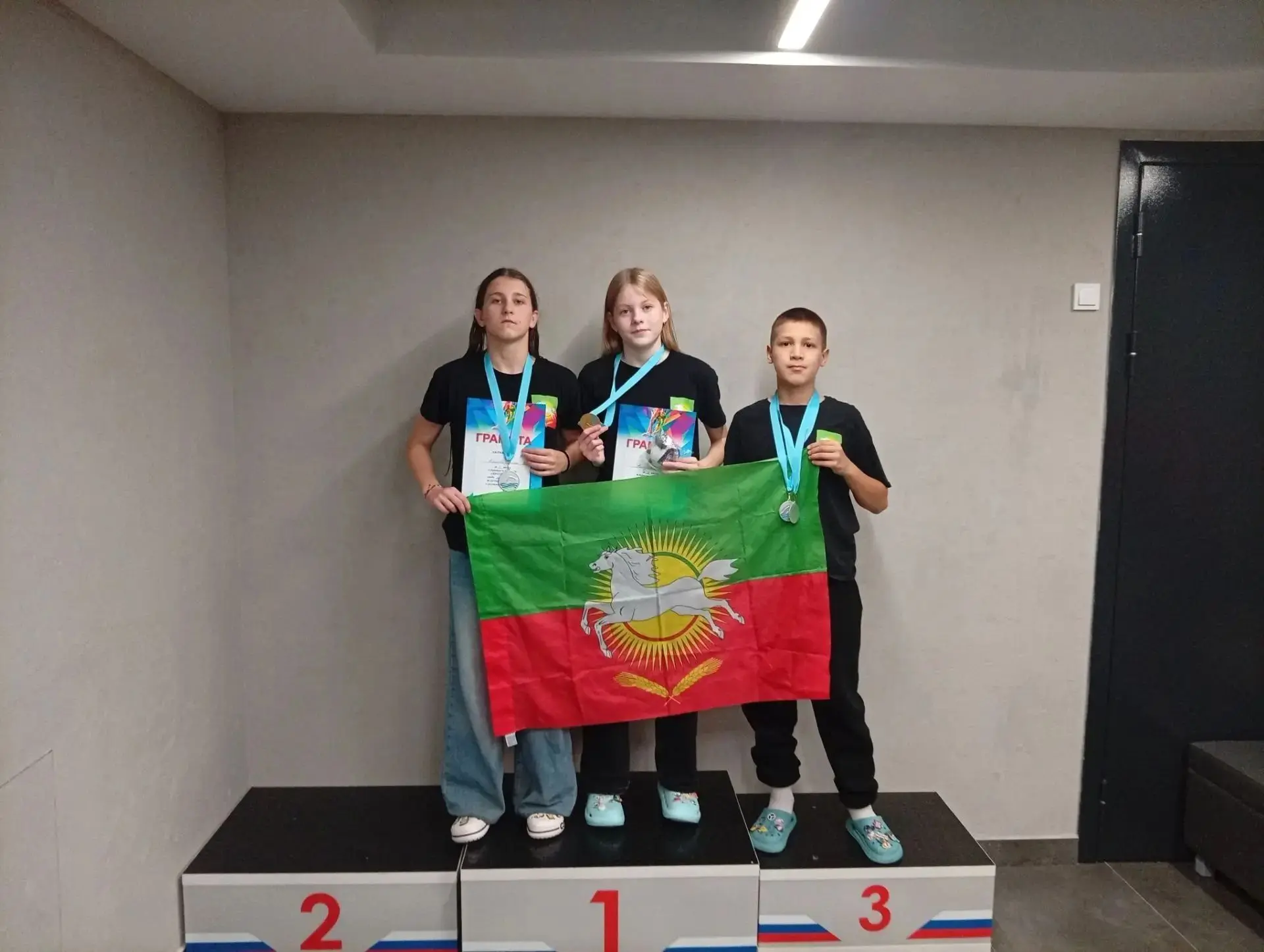 🍂🥇 Пловцы из Нурлата привезли медали с турнира в Альметьевске