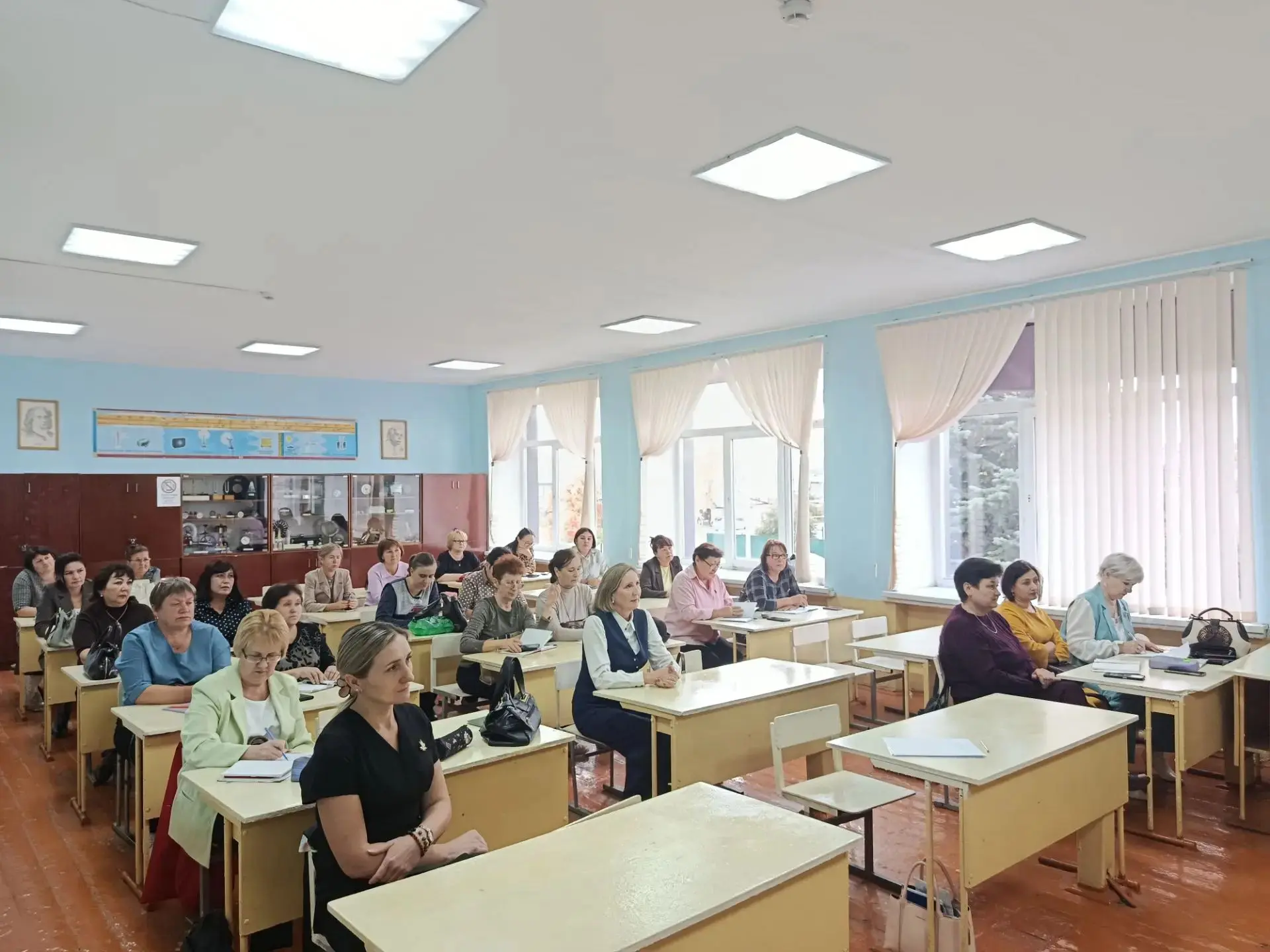 8 октября 2026 года на базе МБОУ гимназия с. Раевский прошёл районный семинар учителей ...