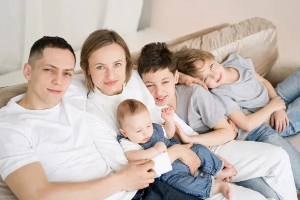 👨‍👩‍👧‍👦 Тульские семьи получили более 262 млн рублей ежегодной семейной выплаты
