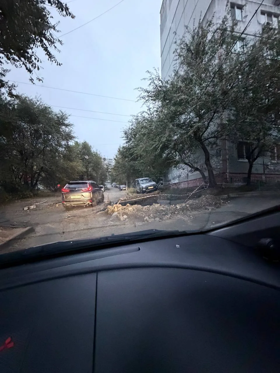 Добрый вечер, Александр, выложи, пожалуйста) месяц назад раскопали двор по адресу Иртыш...