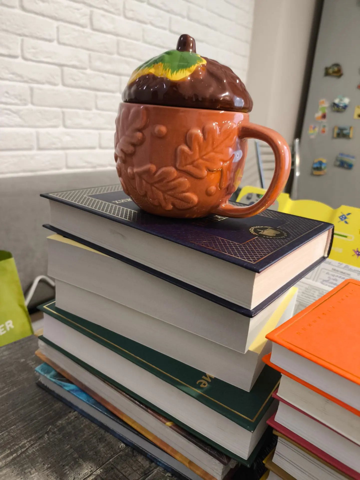 😊 книжные покупки и осенняя кружка , у меня не тыква, у меня жёлудь 😄