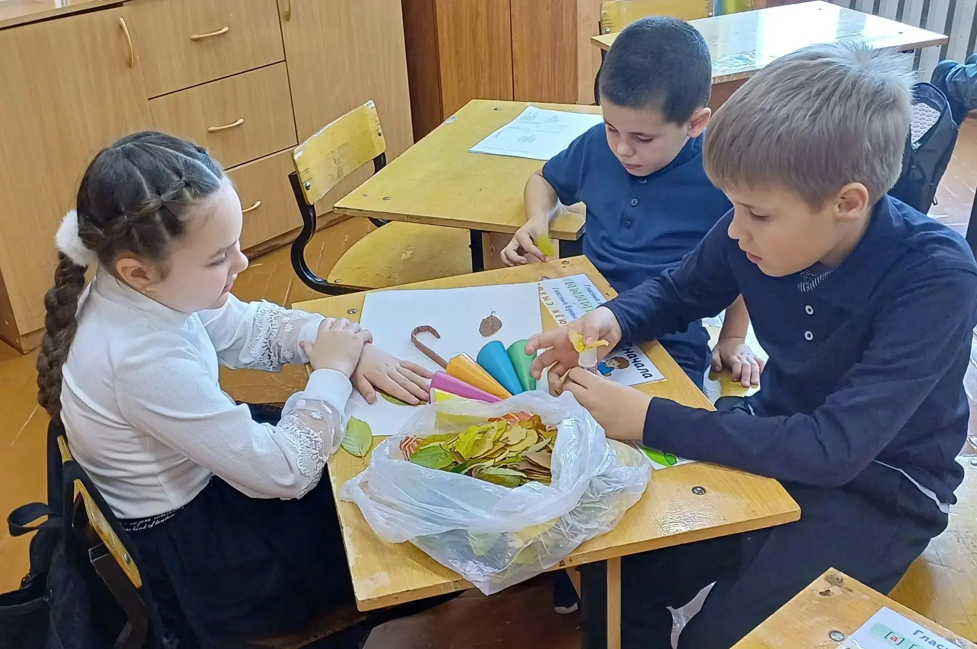 «Золотая осень» — творчество, объединяющее сердца!