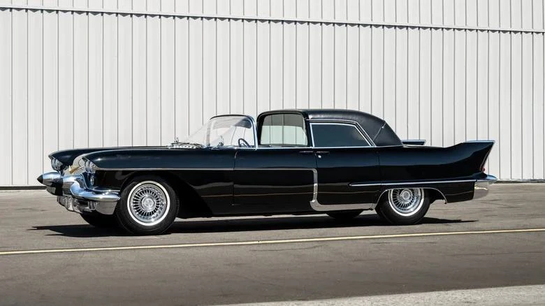 🖤 Спасенный со свалки концепт Cadillac Eldorado Brougham Town Car 1956 года продали на...