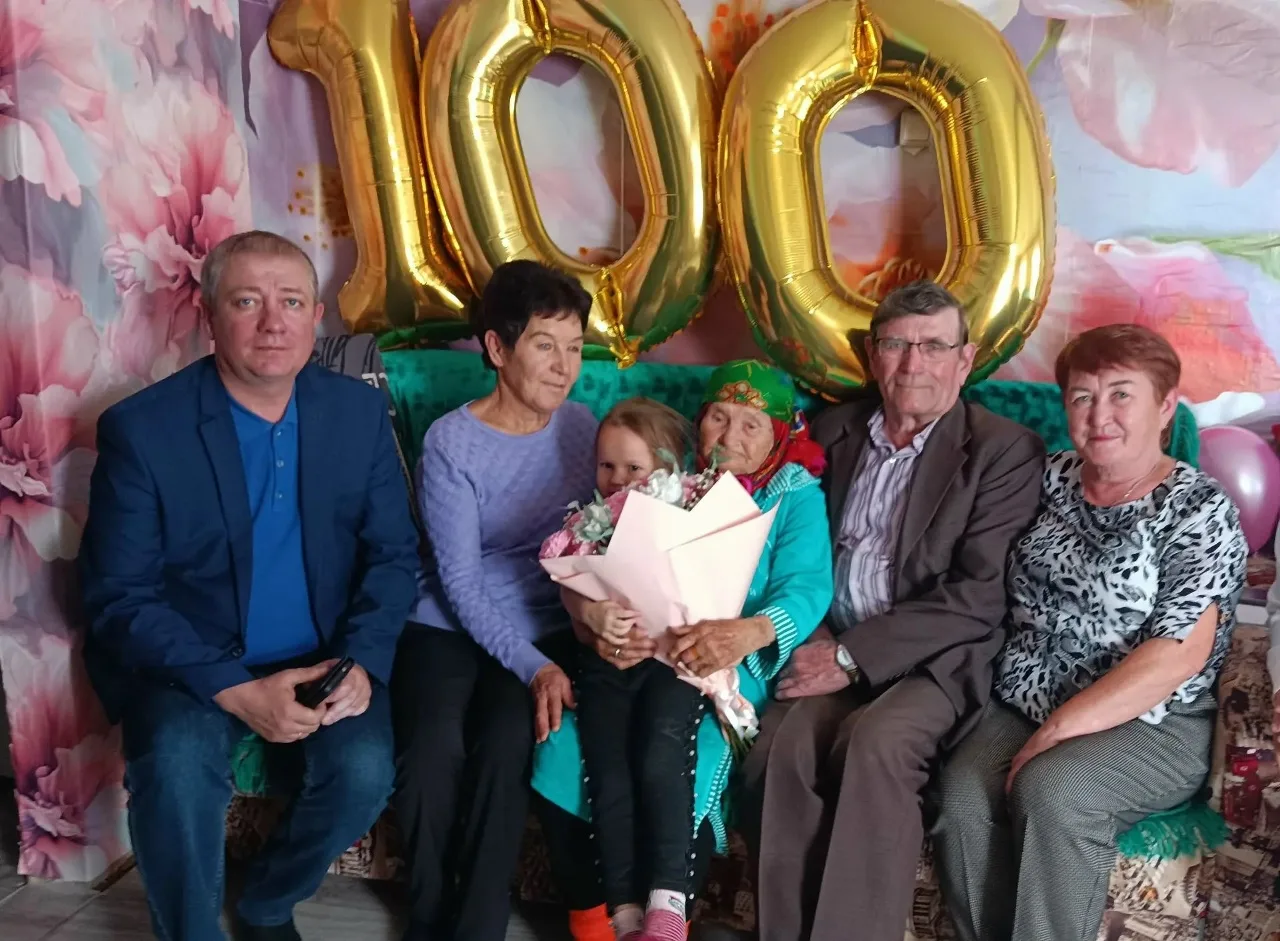Большая Тавра. Впервые в истории деревни жительница отметила 100-летний юбилей