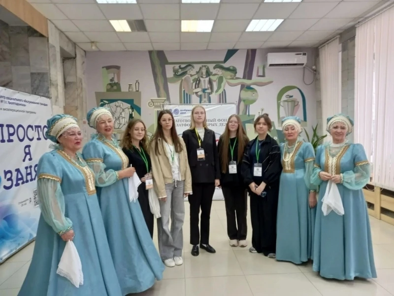 ✨🤗Учащиеся Центра "Радуга" поздравили пожилых!🎉
