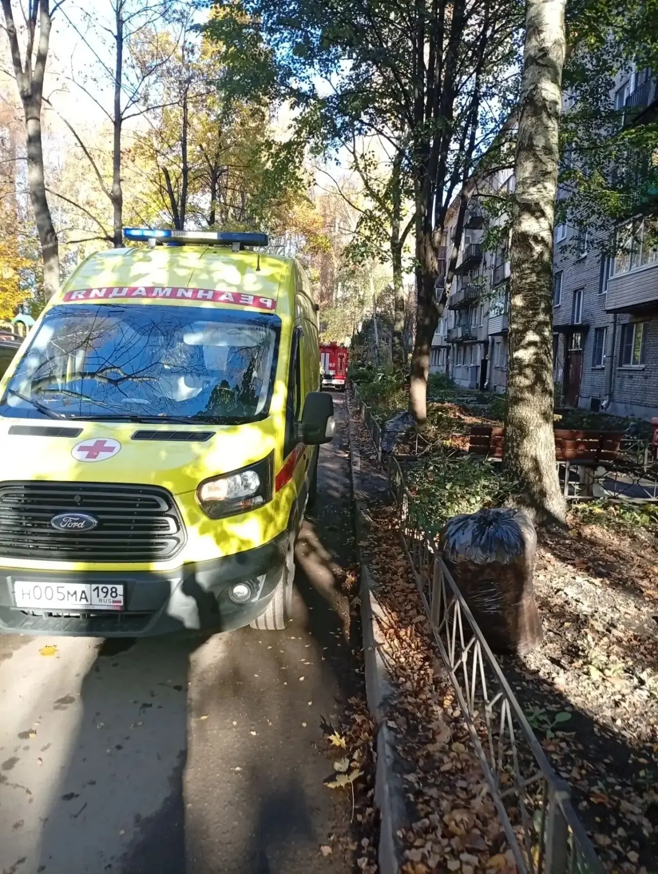 В результате пожара в доме №22 на Полевой улице Металлостроя огонь уничтожил всего 2 ме...