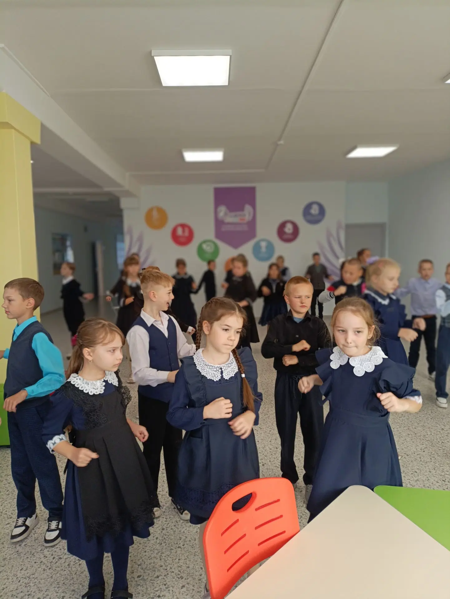 Просыпайся, не ленись, вместе с нами становись! «Орлята» знают толк в веселой зарядке. 😄