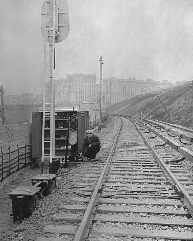 🚇 Во время строительства участка пути между станциями «Кутузовская» и «Фили» Арбатског...