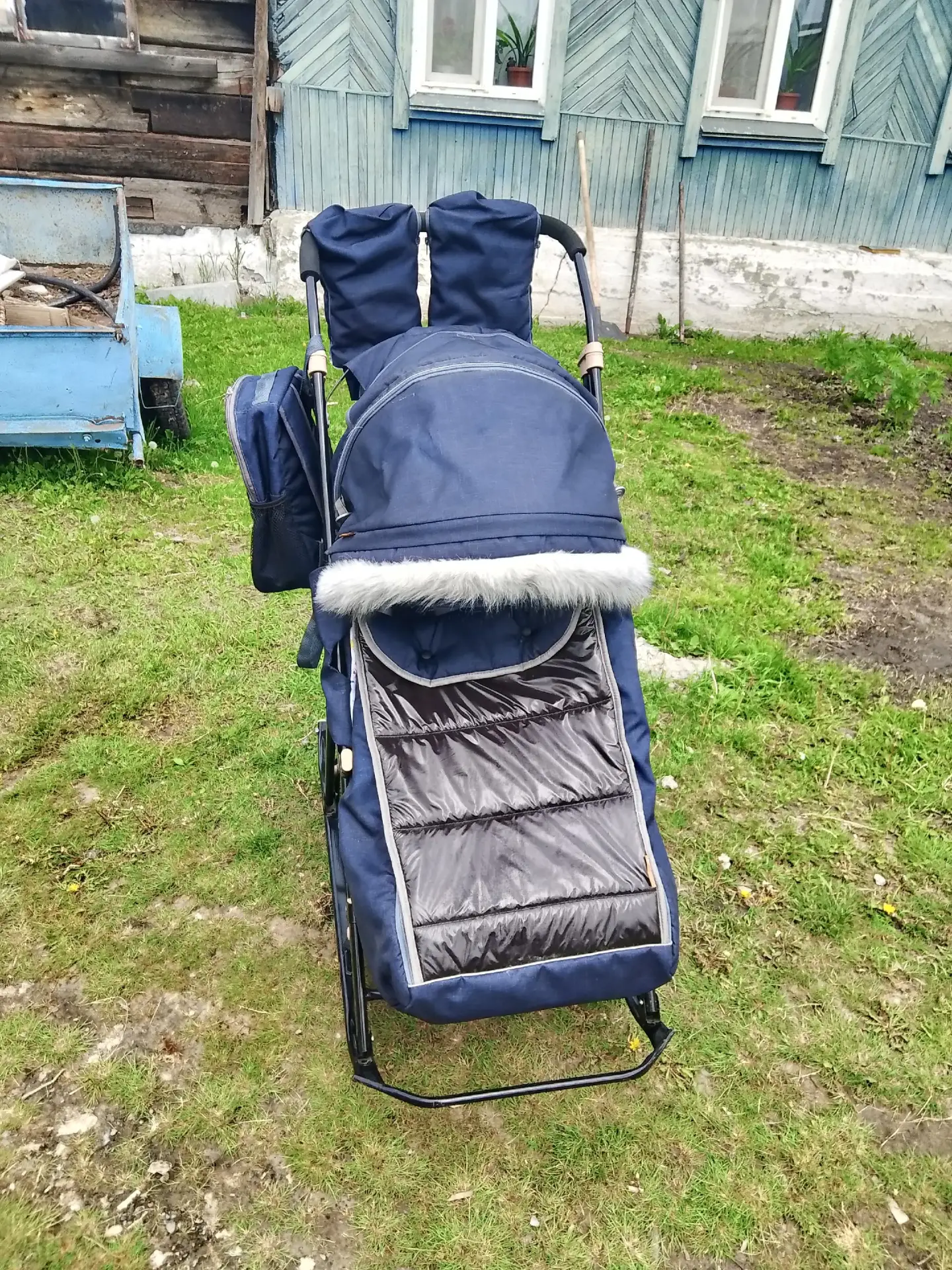 Продам детские санки.Обращаться по телефону: 89193287232