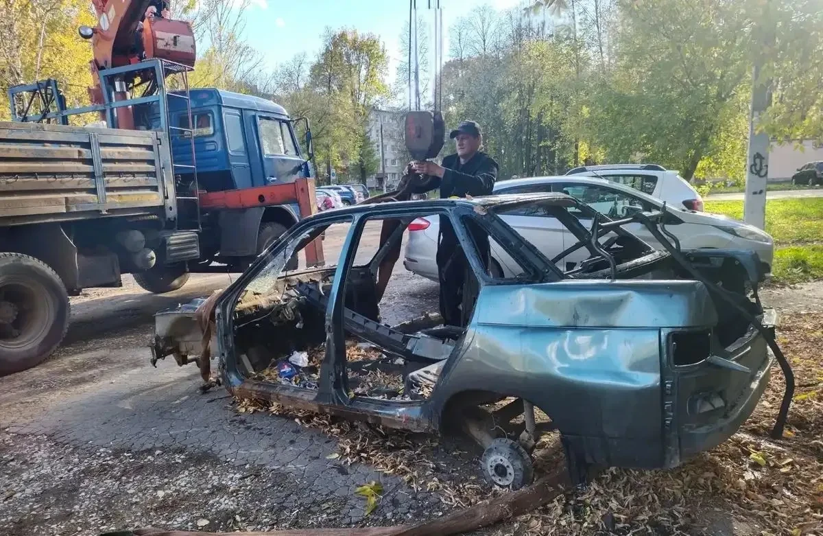Эвакуация автохлама продолжается