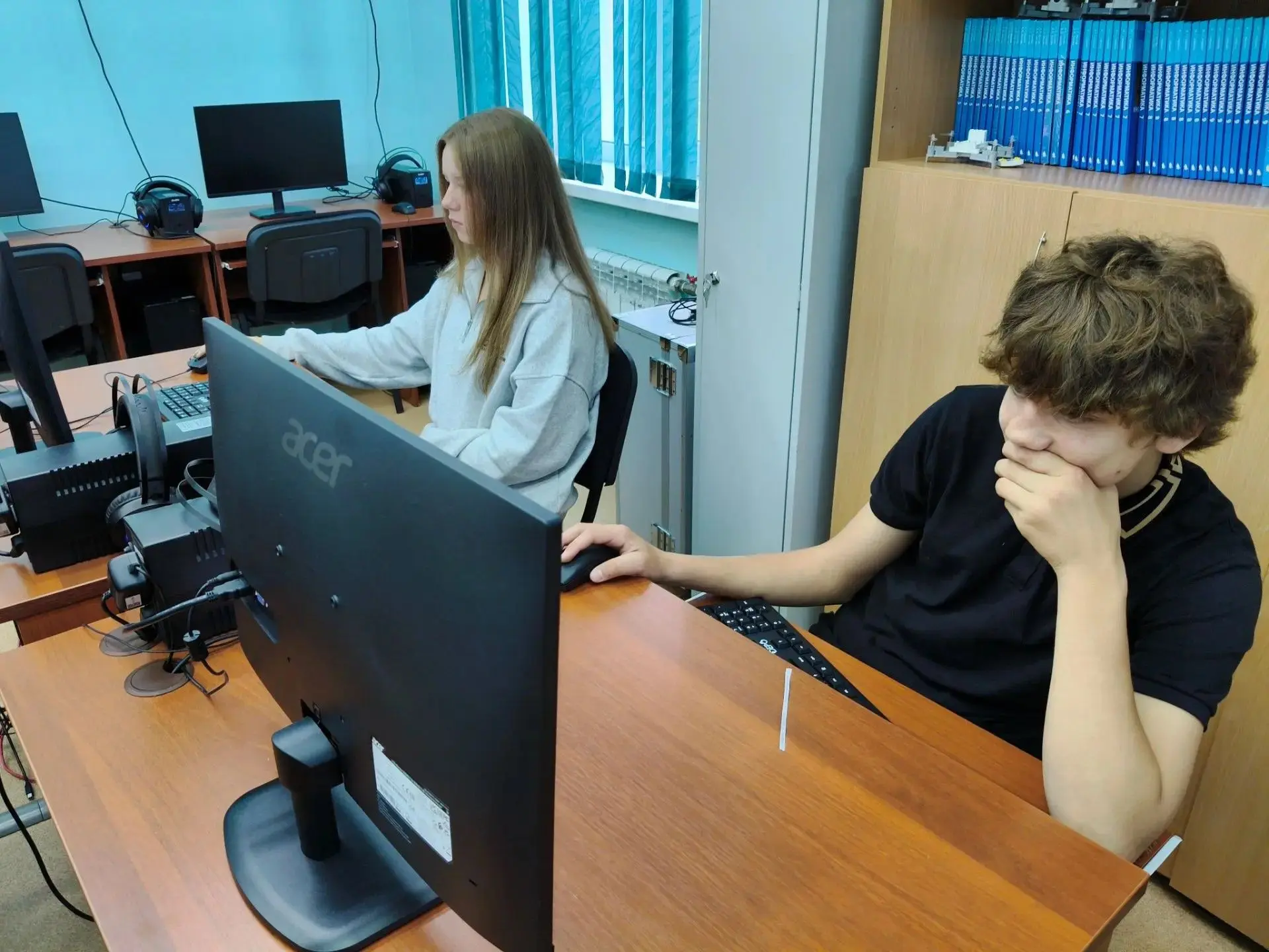 Олимпиада по химии на платформе «Сириус.Курсы» в МАОУ СОШ №8 г. Холмска
