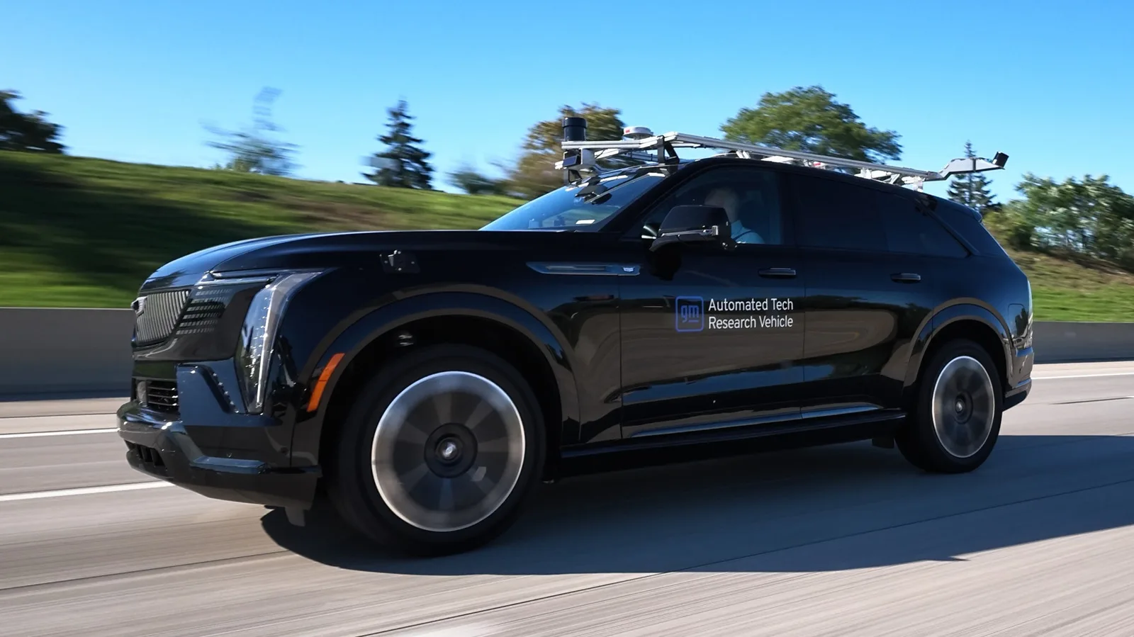 GM готовит автопилот уровня 3 для массовых моделей: от Escalade IQ до Silverado