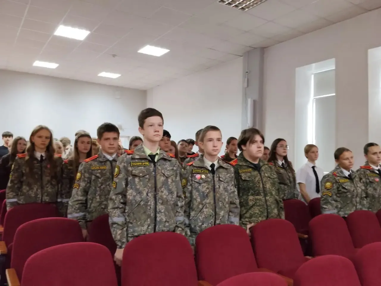✨14 октября учащиеся 7 а класса посетили концертную программу «Песни, с которыми мы поб...