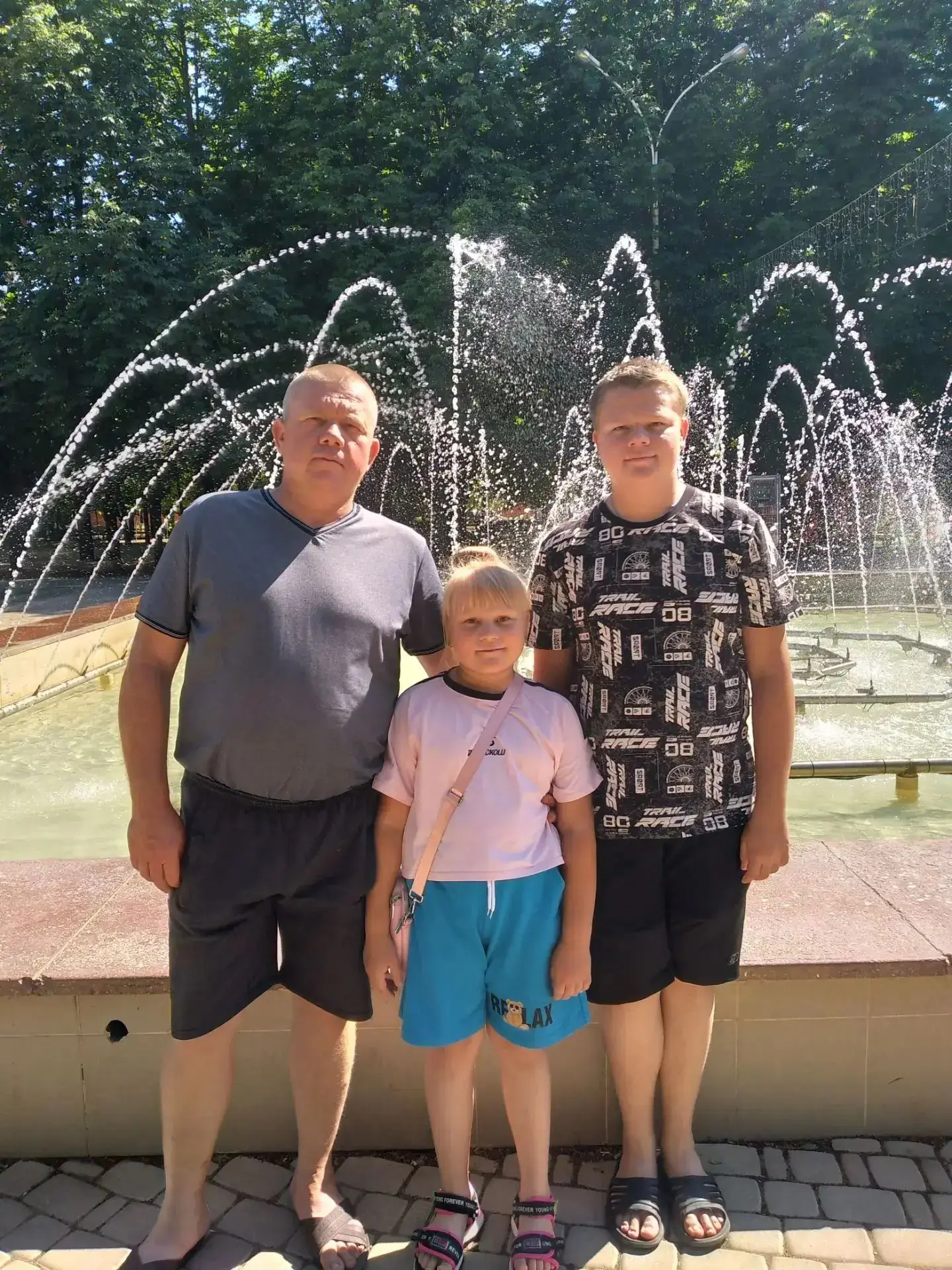 Продолжаем наш фотомарафон ко Дню отца.