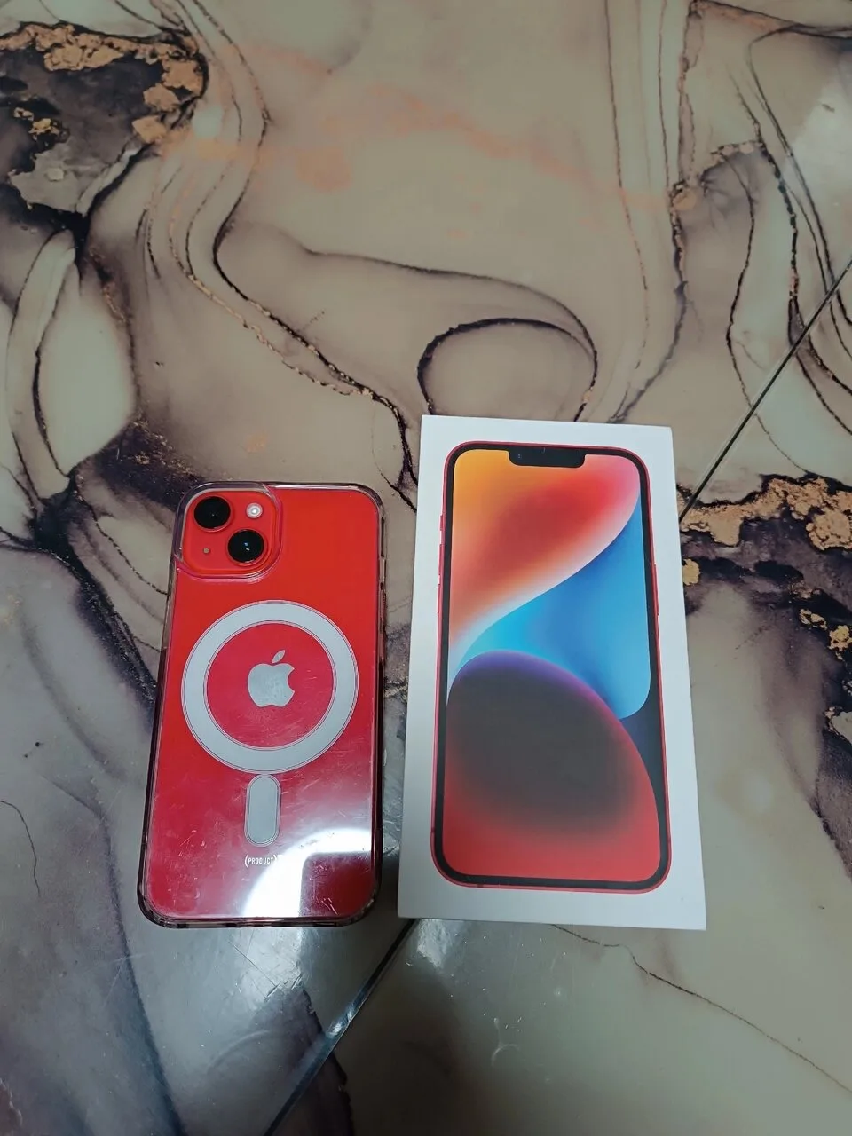 Продам iPhone 14 256 ГБ, б/у, аккумулятор 92%, 35 000