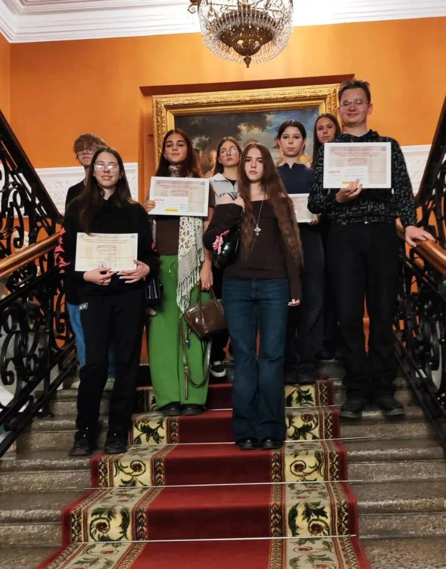 🏆 🎨 Учащиеся художественной школы Амурского муниципального района стали призёрами рег...