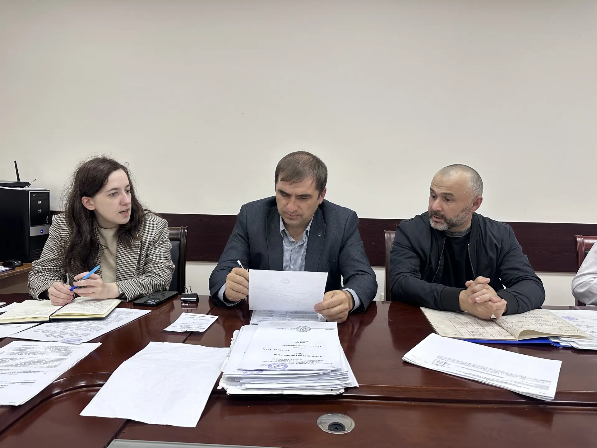 В Минюсте РД прошла документарная проверка деятельности административной комиссии и мон...