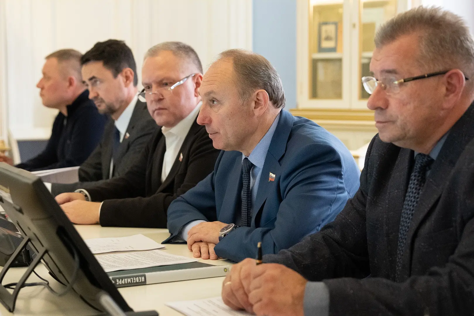 ГОРОД ГОТОВИТСЯ К ЗИМЕ