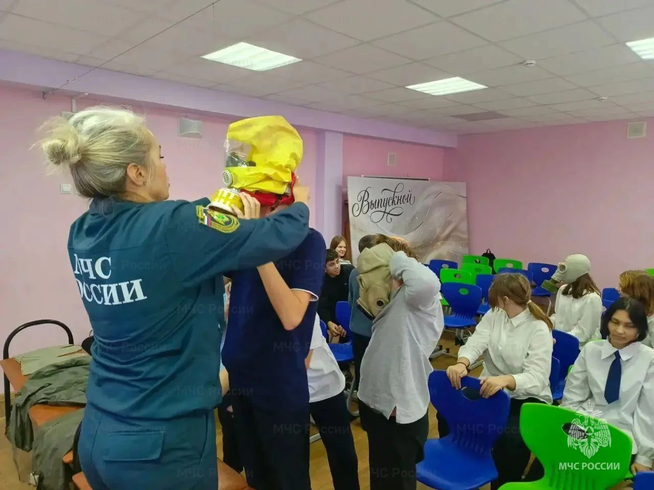 🔐 Всероссийские уроки безопасности стартовали в Калужской области! 🎓🛡️