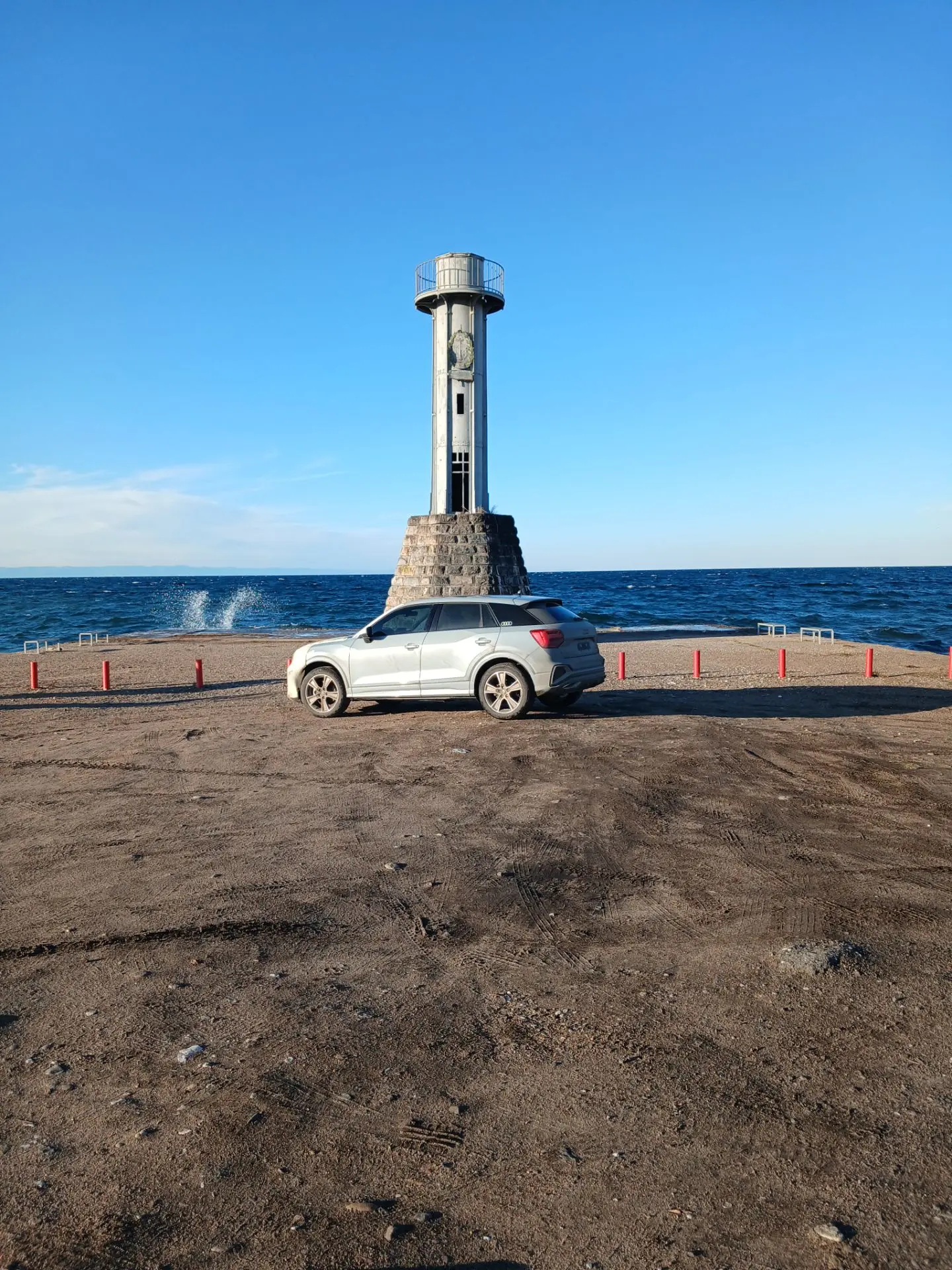 Бабушкин маяк так же на месте!)