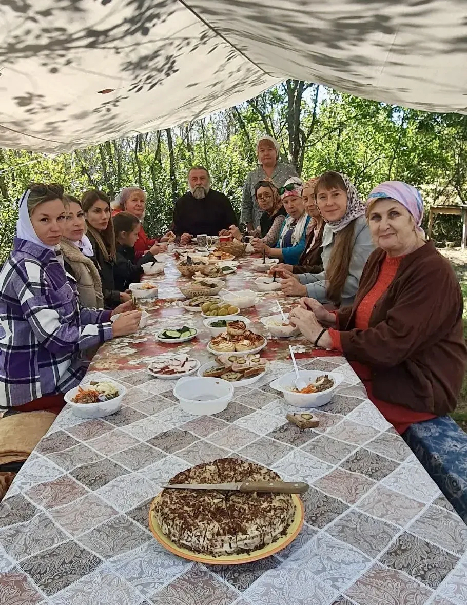 ☕️ В храмах Северного благочиния продолжается добрая традиция общих трапез, чаепитий и ...
