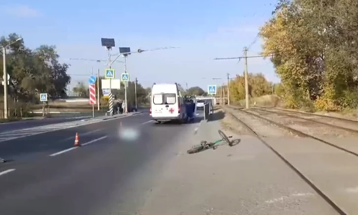 В Волжском велосипедист погиб под колесами «Лады Гранты»