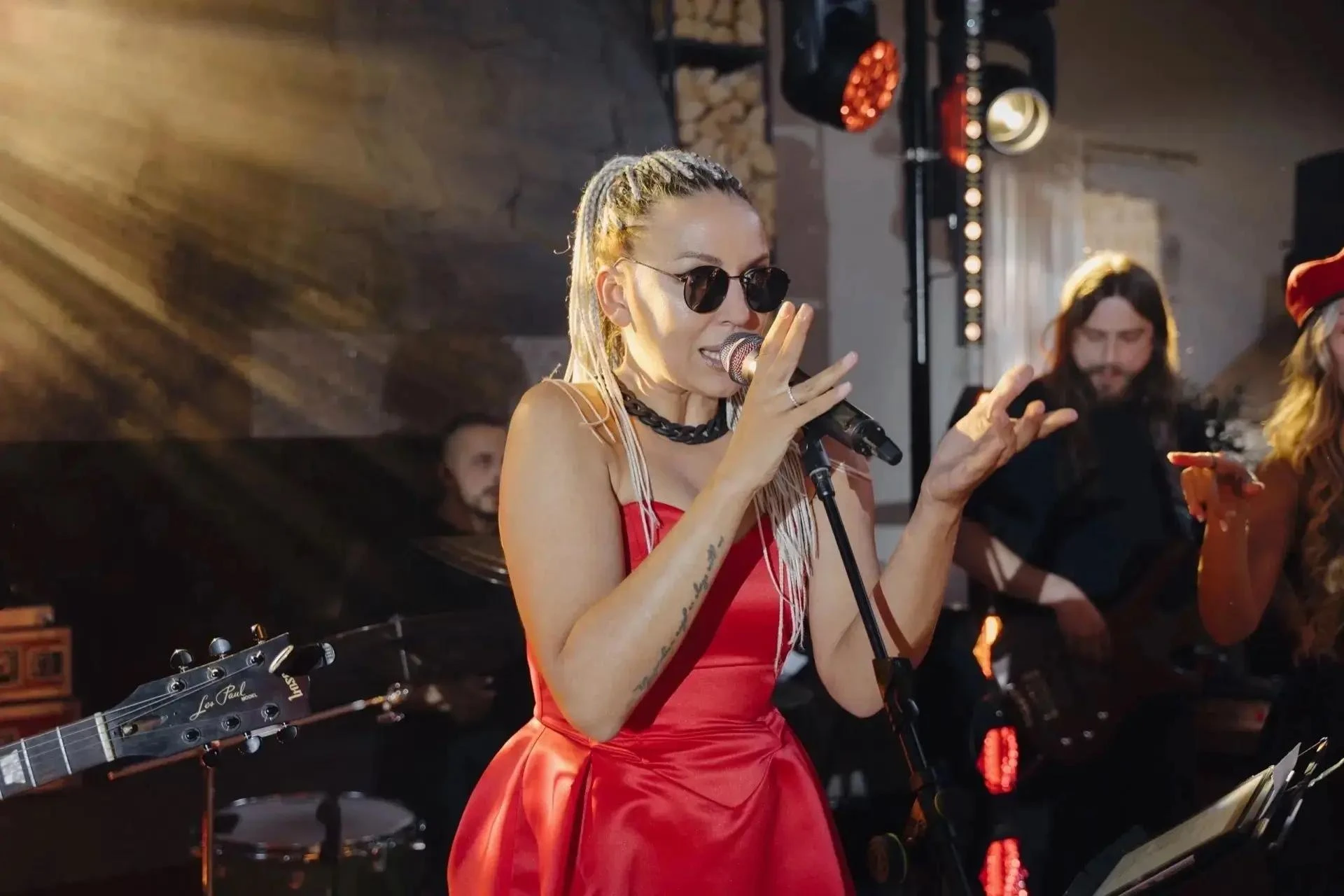 🎤 Певица Джана выступит на «Голубом огоньке» 18 декабря🪩  (18+)