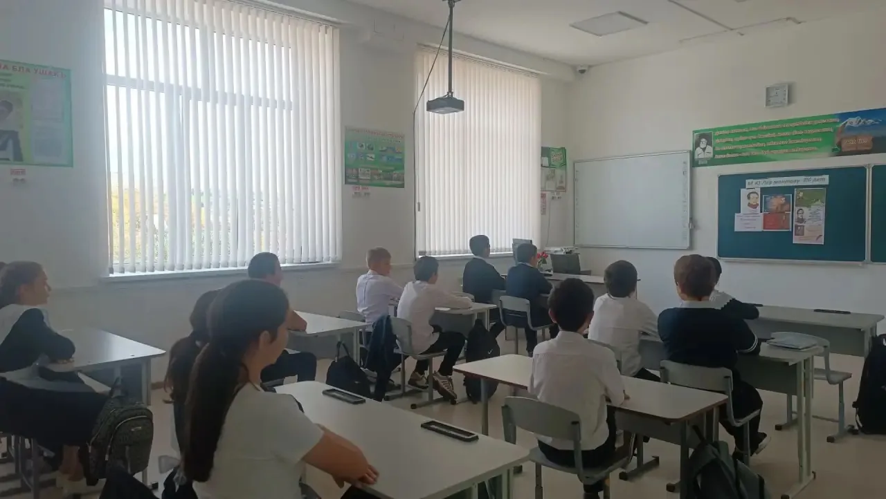 В МБОУ "СОШ а. Гюрюльдеук" на занятии дополнительного образования прошло удивительное, ...