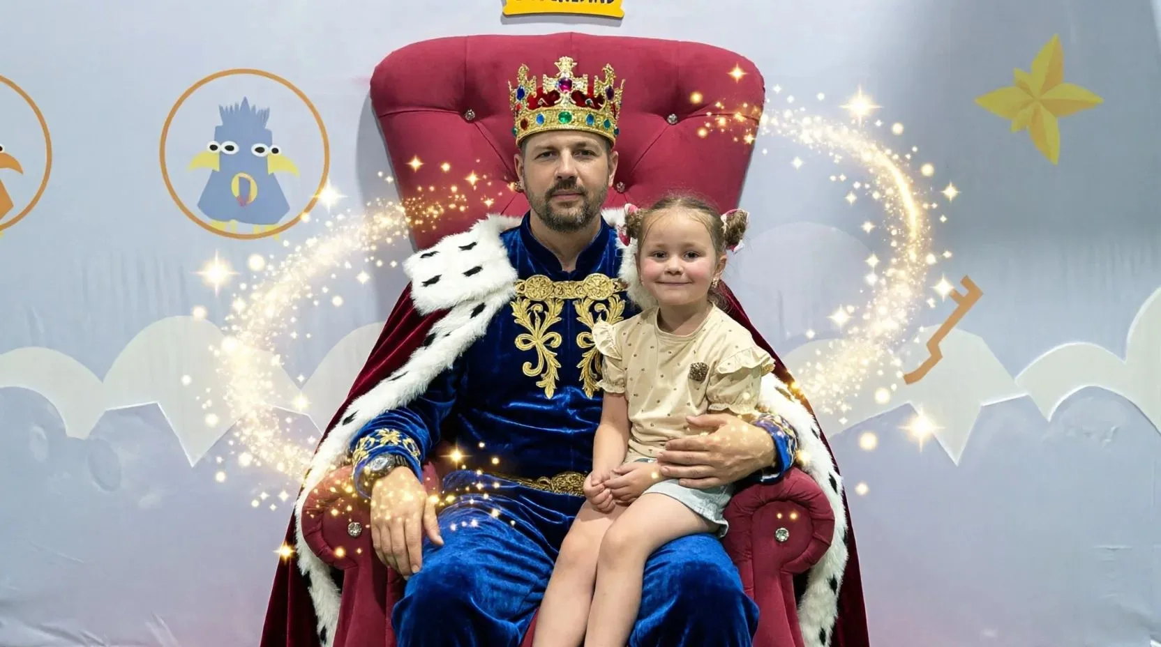 Участница фотомарафона "Мой папа - супергерой" воспитанница подготовительной к школе гр...