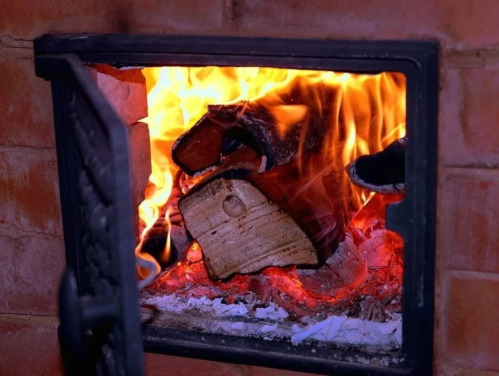 🔥 Отопительный сезон: проверьте печь и дымоход!
