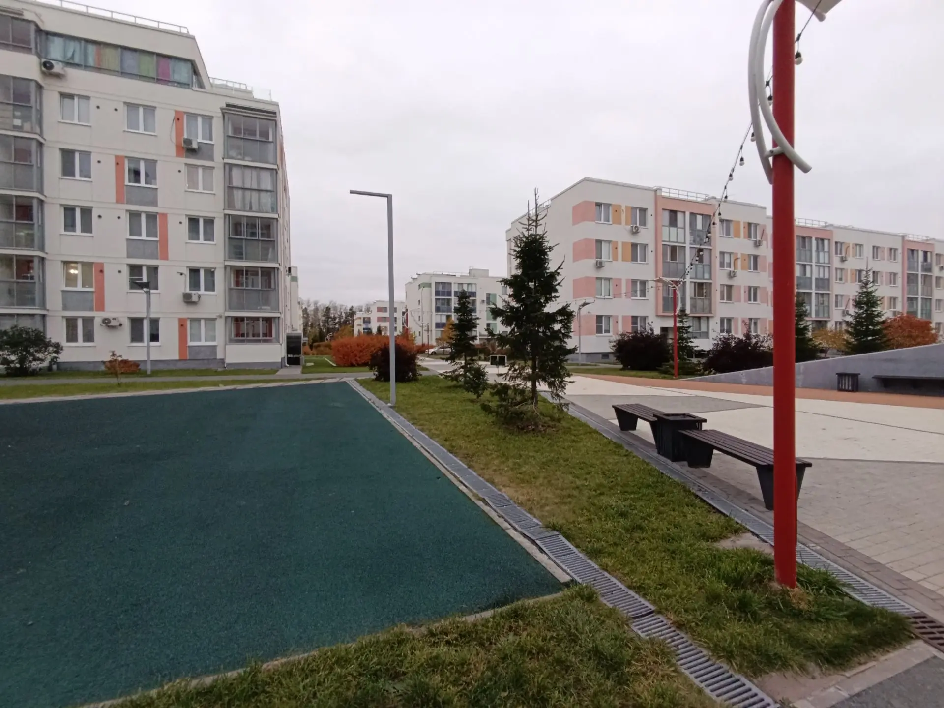 Продаётся студия, в г. Тюмень ЖК Апрель. При продаже остаётся все. (эксклюзив ). Все во...