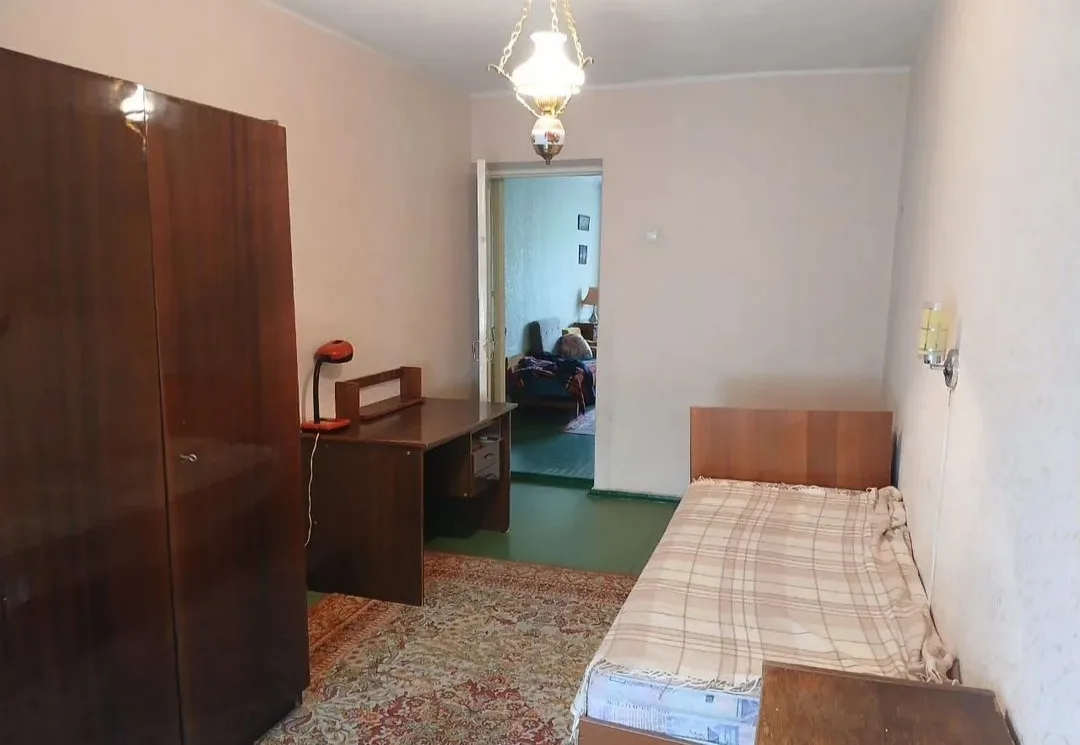 Продается 3к. квартира. ул Петровского 1 в Петровском районе.