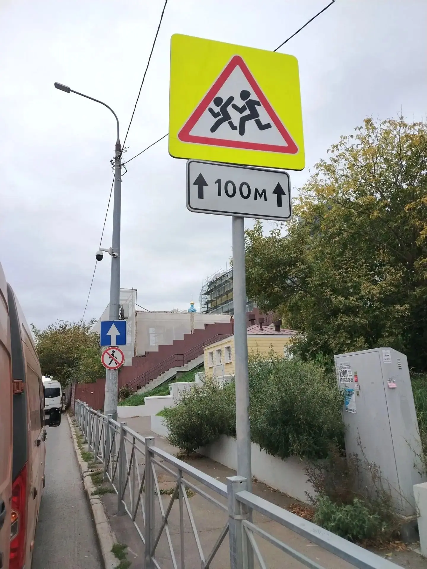 В Казани стало меньше лишних опор для дорожных знаков