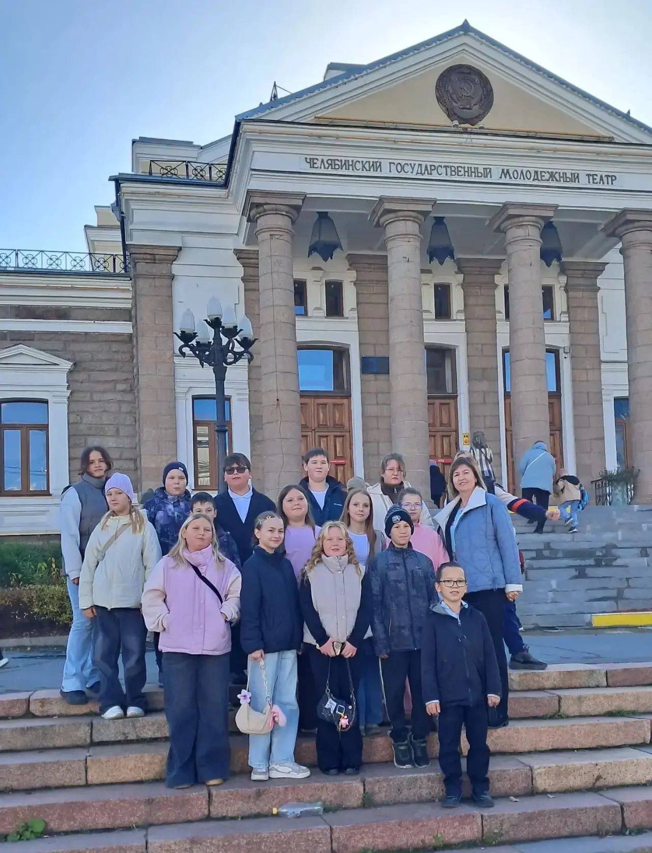 5 «А» в субботу, 10 октября, посетил Челябинский государственный молодёжный театр. Смот...