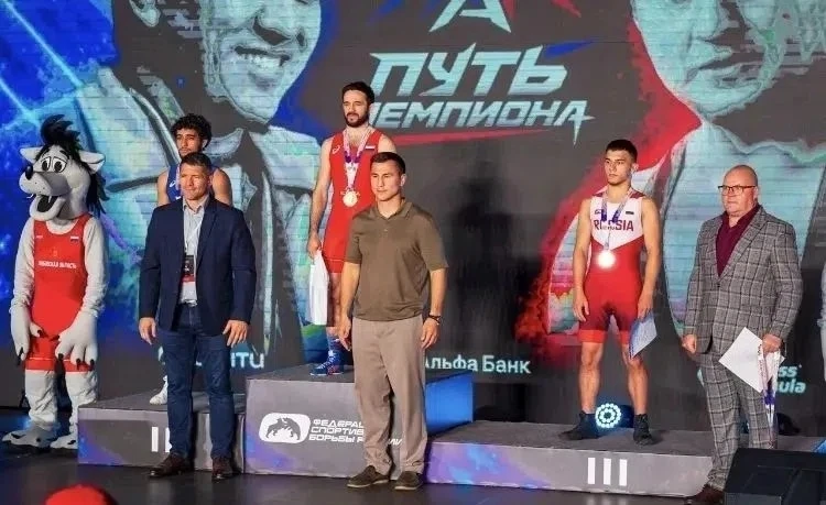 🎉 Воспитанник Камышинской школы греко‑римской борьбы Никитин Никита занял 3‑е место на...