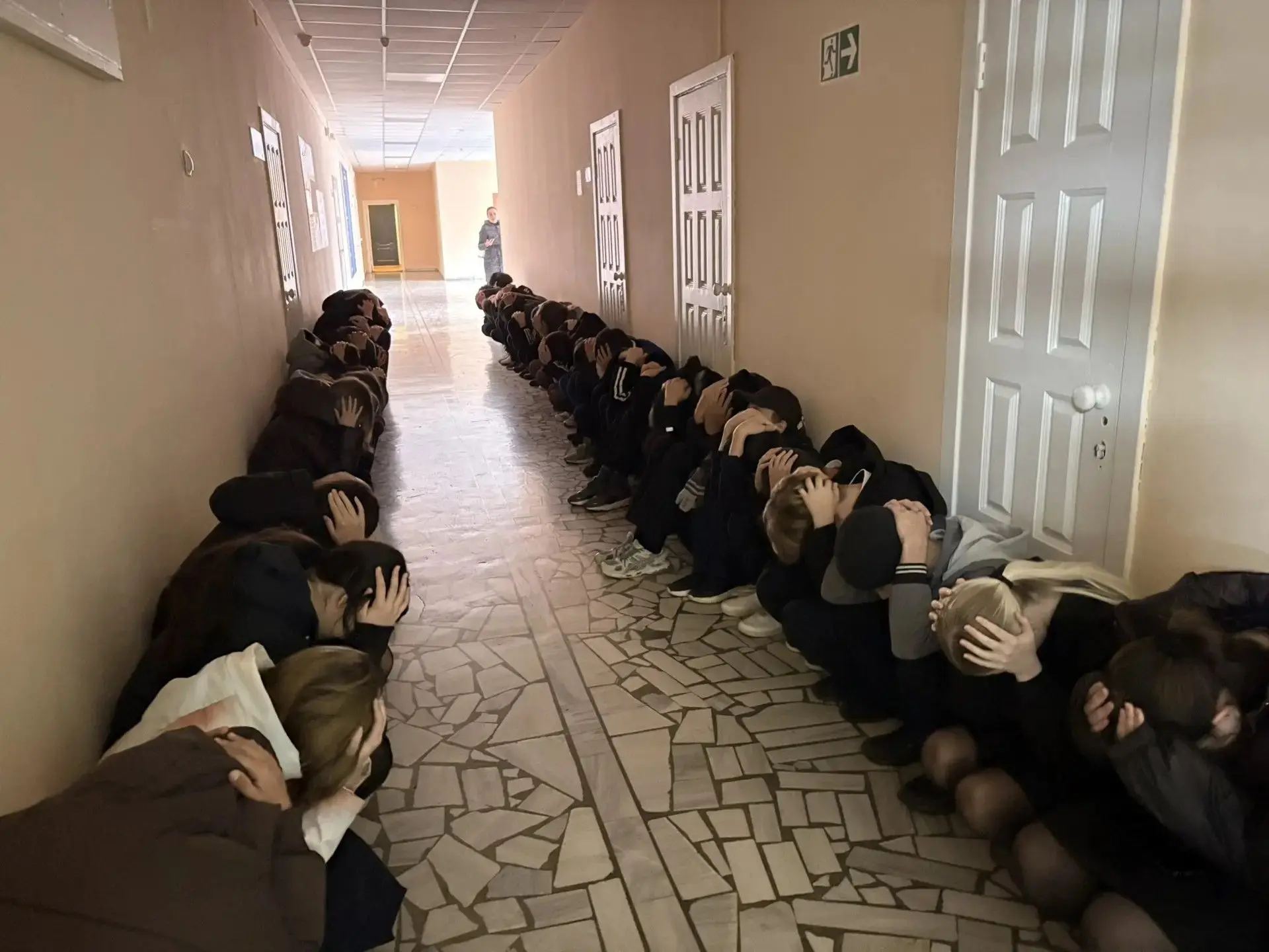 🏫 В МОБУ СОШ №1 с. Малояз прошли плановые учения по гражданской обороне при поступлени...