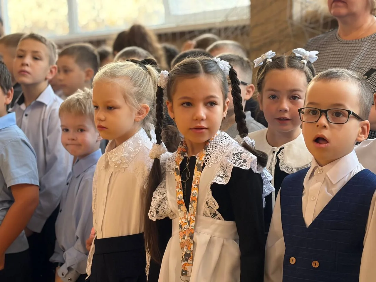 🇷🇺 Традиционная школьная линейка