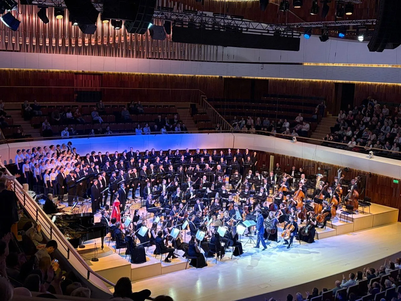 🎼Вчера, 25 марта 2026, состоялось яркое исполнение сценической кантаты "Кармина Бурана...