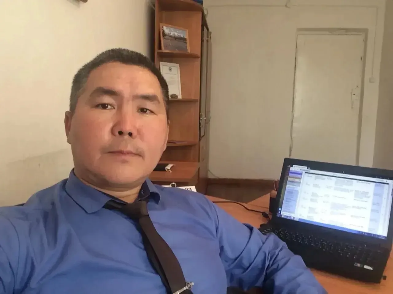 Ондар Ужар-оол Александрович  прекрасный отец, которые вкладывают в воспитание детей ду...