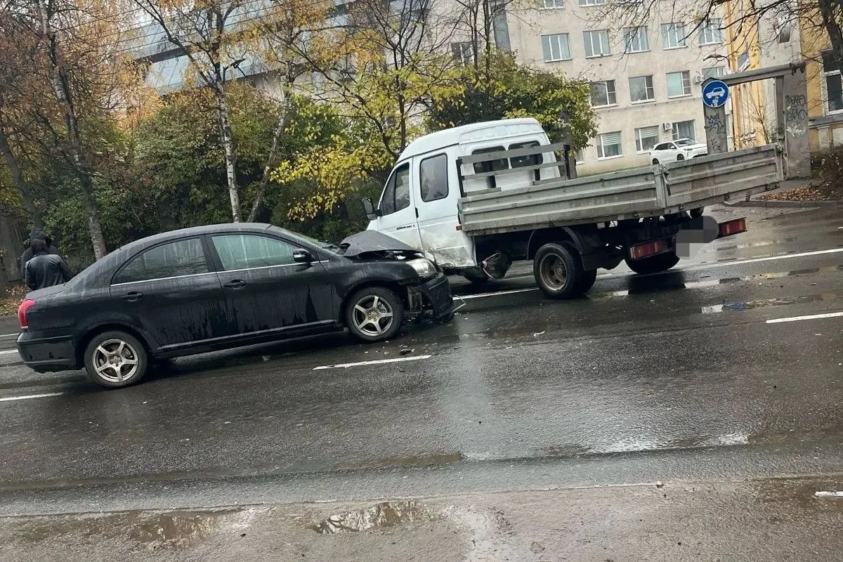 13-летний ребенок пострадал в Вологде в ДТП с «ГАЗелью»