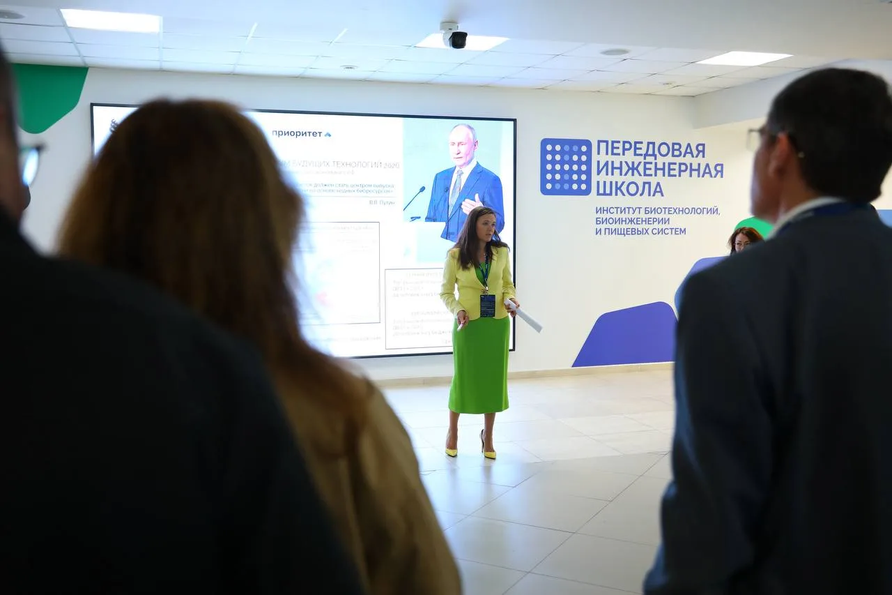 🧬 В ДВФУ прошёл международный образовательный модуль по биоэкономике