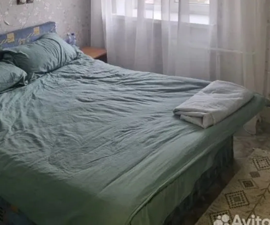 Отдам бесплатно тахту 140×200 см