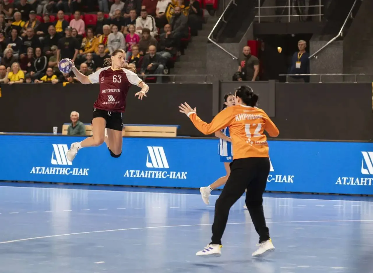 🤾‍♀️Гандболистки «Ростов-Дона» обыграли «Черноморочку» со счетом 30:26 (14:16)