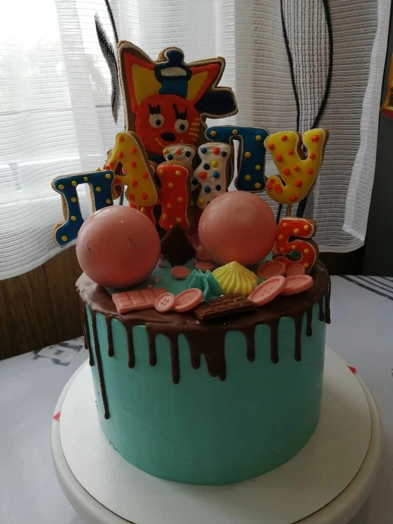 Иң беренче тортымны 🍰 2018 елда сеңлемнең улының туган көненә пешереп карадым. Шундый ...
