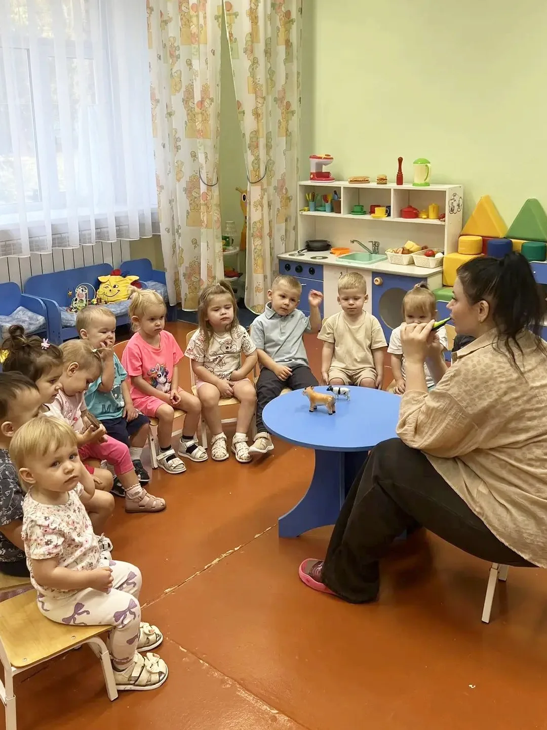 📌В первой младшей группе прошло занятие по развитию речи «Ранним - рано поутру»🌅