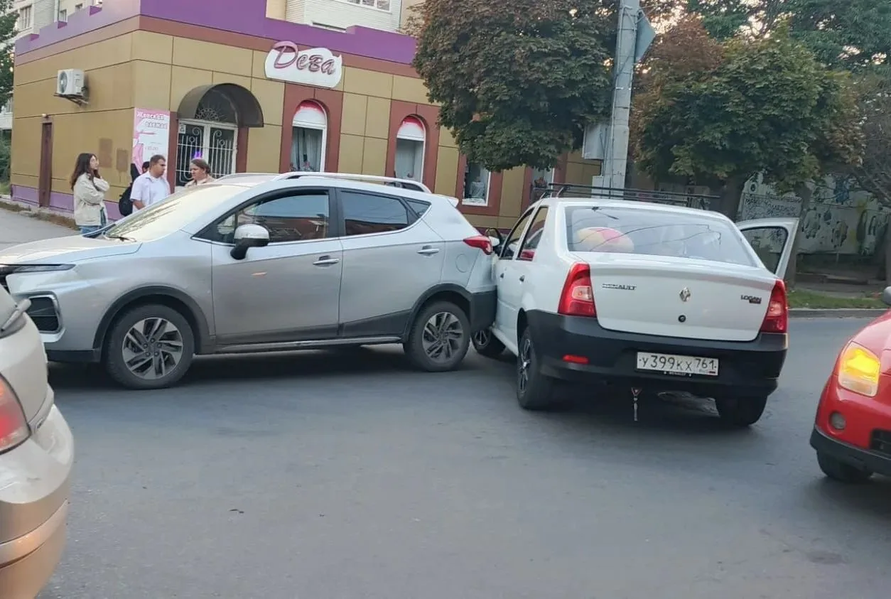 ДТП на пересечении ул. Свободы/10й переулок