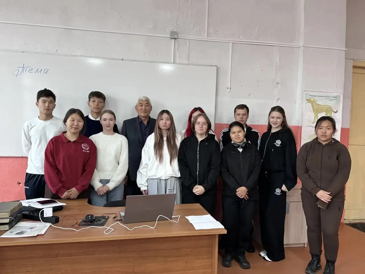 На Эхирит-Булагатской ветстанции прошла экскурсия для студентов Усть-Ордынского аграрно...