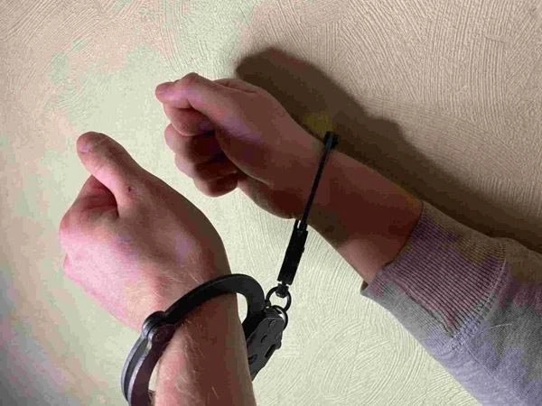 Стрелял по знакомому