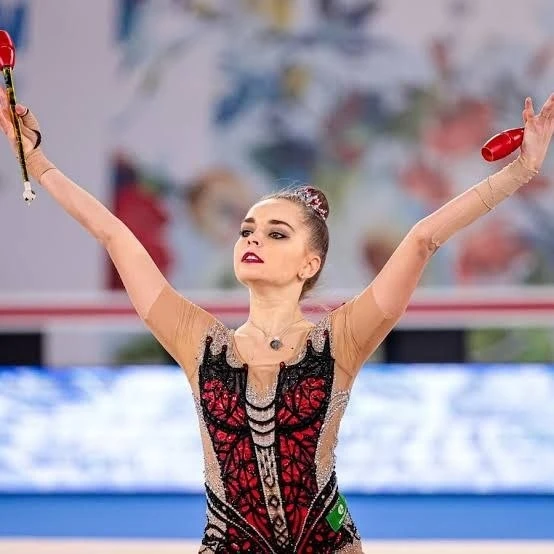 ➡️Арина Аверина рассказала в своих соцсетях, что НЕ ПЛАНИРУЕТ возвращаться в спорт