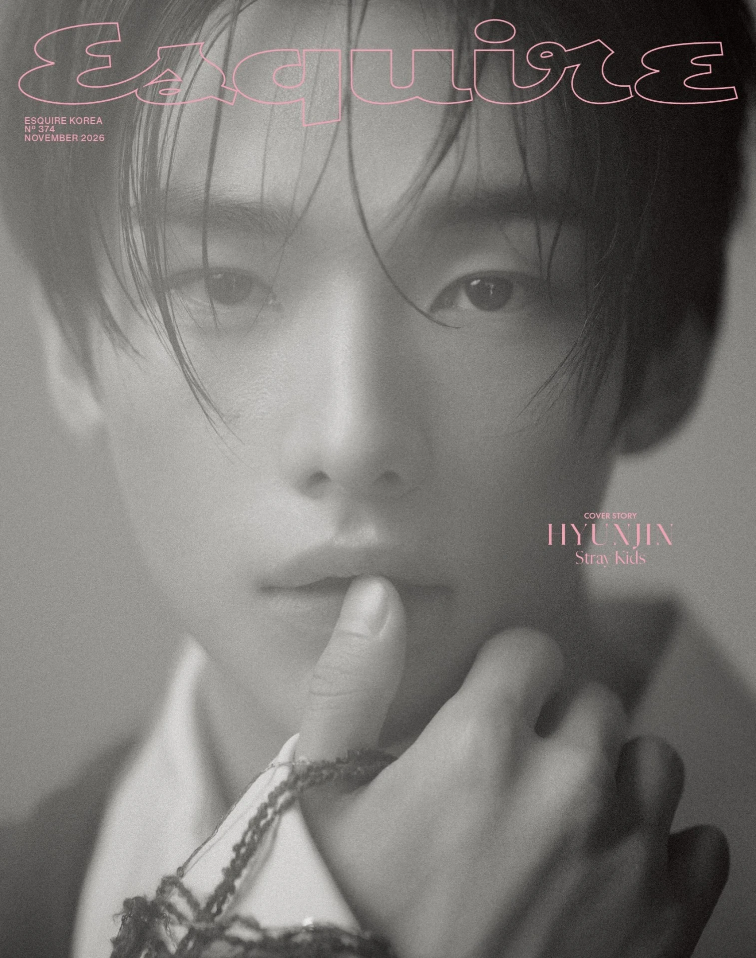 Хёнджин появится на обложке ноябрьского выпуска журнала Esquire Korea❤️